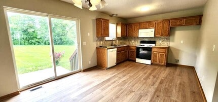 1713 Briarwood Ln in Excelsior Springs, MO - Building Photo - Building Photo