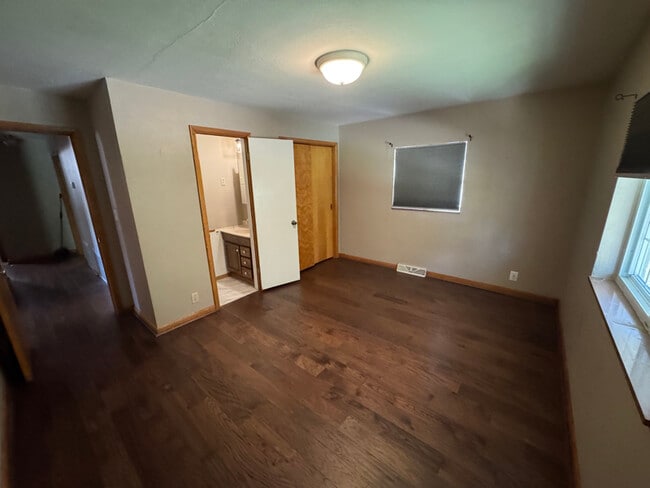822 Sutherland Dr in St. Albans, WV - Building Photo - Building Photo