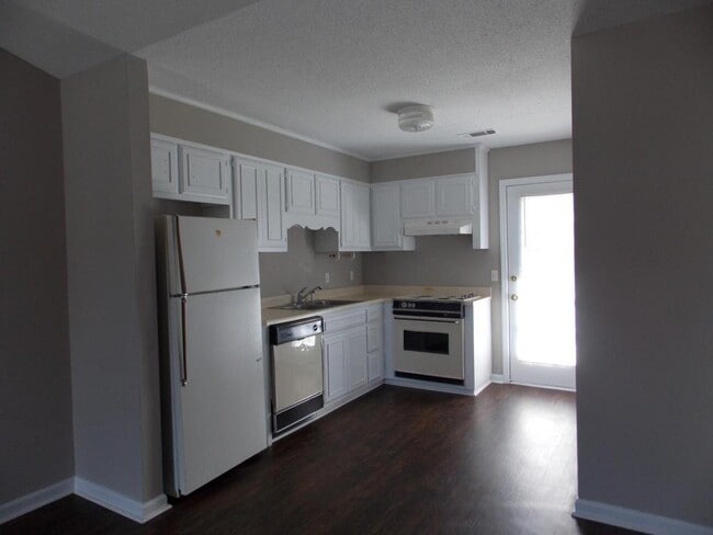 140 Lanier Dr in Statesboro, GA - Building Photo - Building Photo