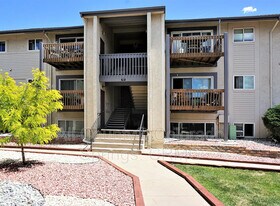 5030 El Camino Dr in Colorado Springs, CO - Building Photo