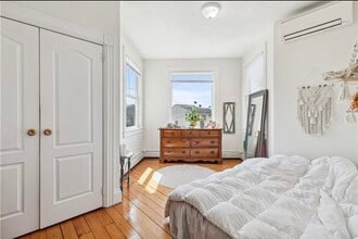 42 Cypress St, Unit Apt 2 in Providence, RI - Building Photo - Building Photo