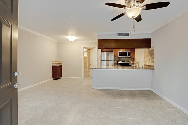 5151 Richmond Ave. in Houston, TX - Building Photo - Building Photo