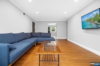 590 Center St in Oradell, NJ - Building Photo - Building Photo