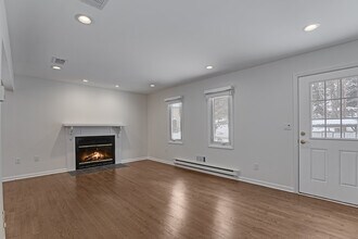 8 Somerset Hills Village in Bernardsville, NJ - Building Photo - Building Photo