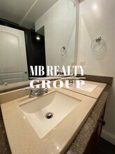 772 Columbus Ave, Unit 1 in Boston, MA - Foto de edificio - Building Photo