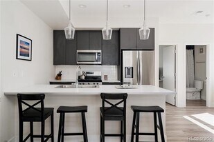 1172 S Reed St in Lakewood, CO - Building Photo