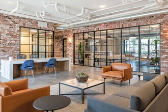 4225 N 32nd Pl in Phoenix, AZ - Foto de edificio - Building Photo