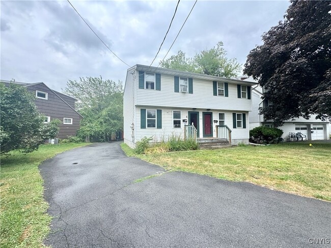 1336 Westcott St in Syracuse, NY - Building Photo - Building Photo