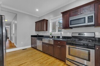 681 E 8th St, Unit 1 in Boston, MA - Building Photo - Building Photo