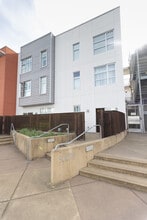 451 Kansas St in San Francisco, CA - Building Photo - Building Photo