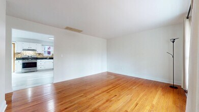 450 Redwood Ave in Galloway, NJ - Building Photo - Building Photo