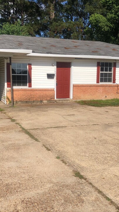 1406 N 7th St in West Monroe, LA - Building Photo