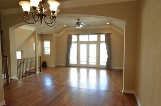 9006 Harbor Hills Dr in Houston, TX - Building Photo - Building Photo