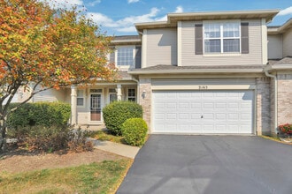 2165 Sunrise Cir in Aurora, IL - Building Photo - Building Photo