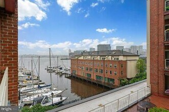 960 Fell St in Baltimore, MD - Building Photo - Building Photo