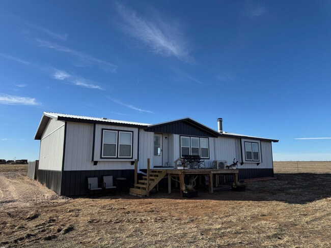 property at 16350 Laguna Vista Rd