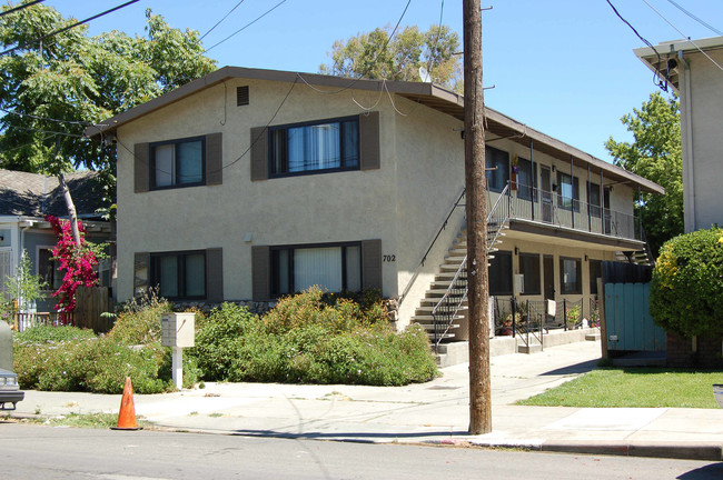 702 Vine St in San Jose, CA - Building Photo - Building Photo