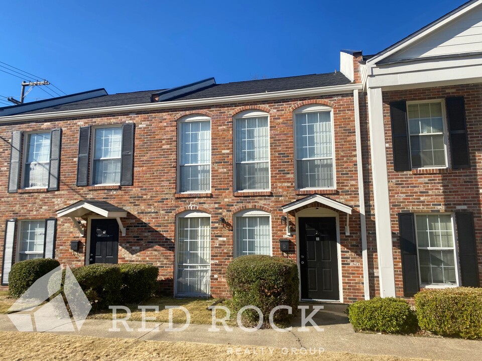 Canterbury Townhouses Photo