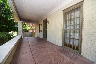 3707 Spottswood Ave in Memphis, TN - Building Photo - Building Photo