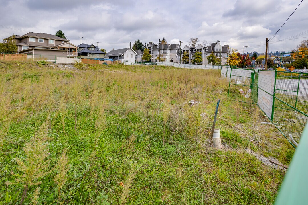 Ravir in Coquitlam, BC - Building Photo