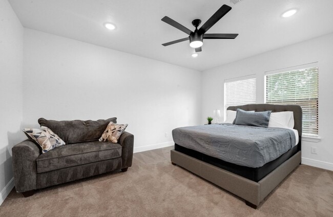 property at 3021 Prospect St