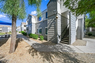 3065 N 67th Ave in Phoenix, AZ - Building Photo