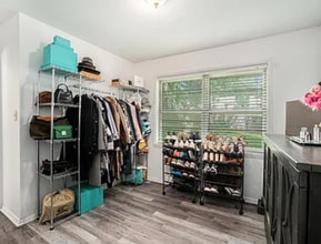 7648 Rainbow Ave in Mission Hills, KS - Building Photo - Building Photo