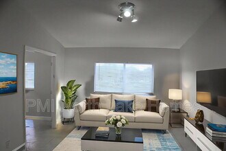 3610 N 56th Ave in Hollywood, FL - Building Photo - Building Photo