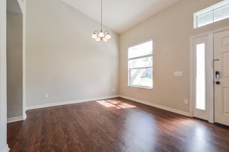 13836 Old Dock Rd in Orlando, FL - Foto de edificio - Building Photo