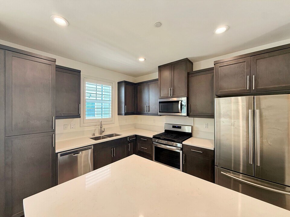 508 Finch Ln in Imperial Beach, CA - Building Photo