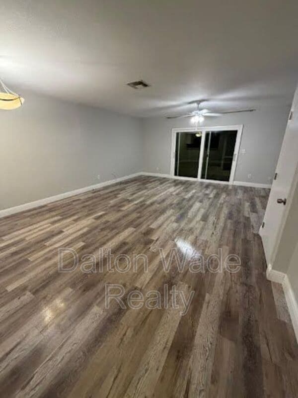 1517 Chateaux De Ville Ct in Clearwater, FL - Building Photo - Building Photo