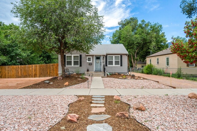 property at 1609 W Kiowa St