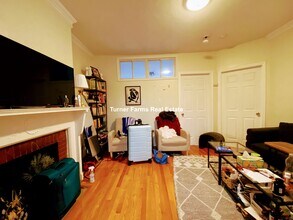 43 Bay State Rd, Unit 3R in Boston, MA - Foto de edificio - Building Photo