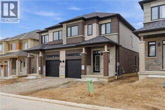 660 Colborne St W in Brantford, ON - Building Photo - Building Photo