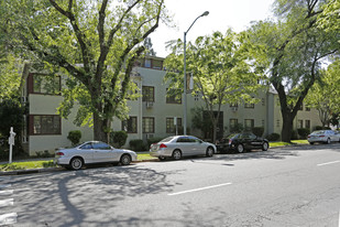 Dauger Manor Apartments