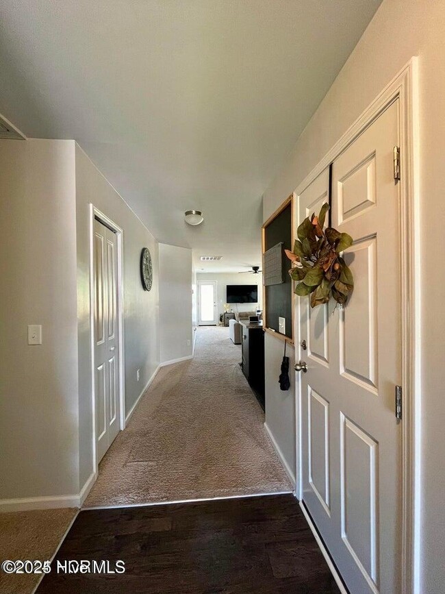 407 Hope Ln in Surf City, NC - Building Photo - Building Photo