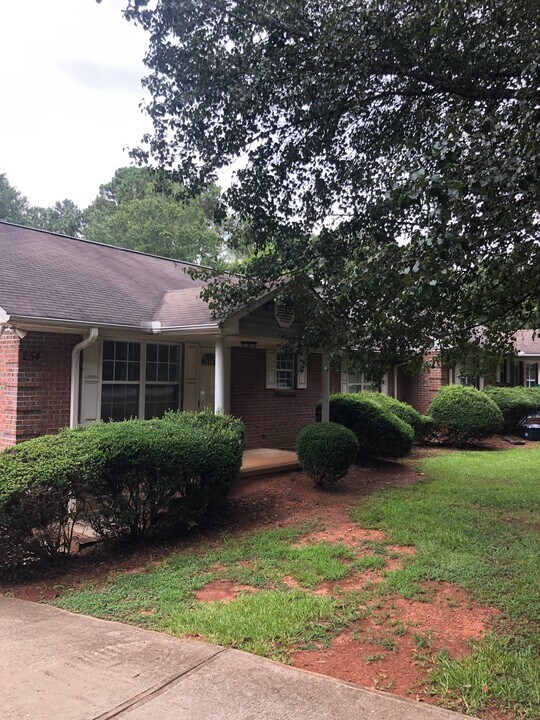 254 Sloans Grove Rd in Spartanburg, SC - Foto de edificio