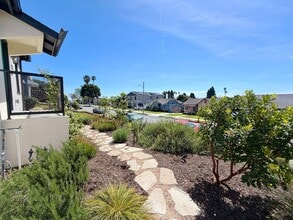 4239 W 64th St in Los Angeles, CA - Building Photo - Building Photo