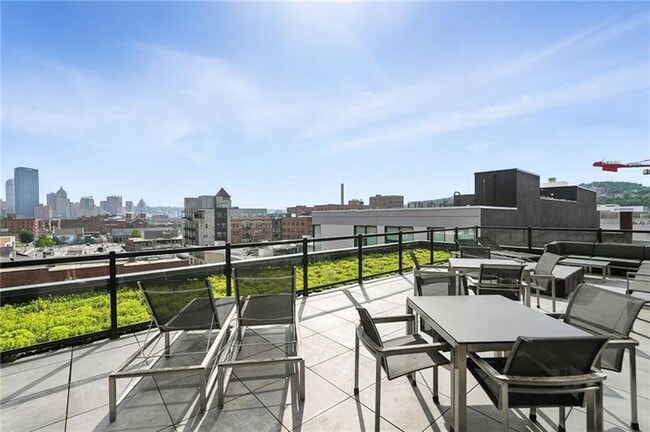 2545 Penn Ave in Pittsburgh, PA - Building Photo - Building Photo