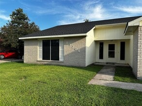 13206 S Thorntree Dr in Houston, TX - Building Photo - Building Photo