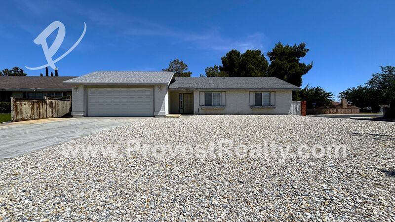 13496 Vail Cir in Victorville, CA - Building Photo