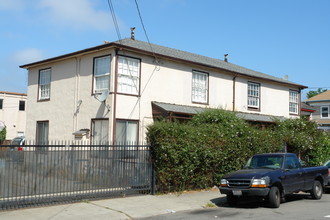 3242 California St in Berkeley, CA - Building Photo - Building Photo