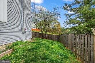 1920 Inglebrook Dr in Woodbridge, VA - Building Photo - Building Photo