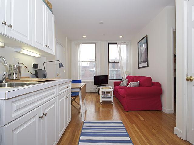 483 Beacon St, Unit 44 in Boston, MA - Building Photo