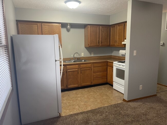 2700 E Phylbeck Ave, Unit 3 in Terre Haute, IN - Building Photo - Building Photo