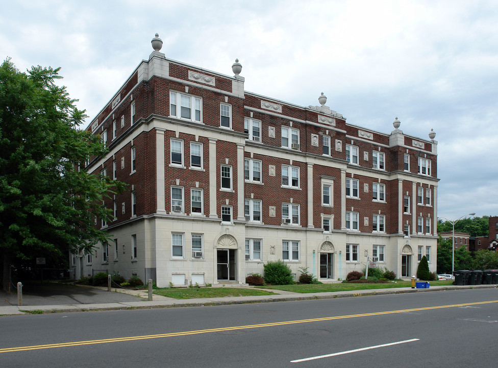 Maple Street Apartments in Springfield, MA - Foto de edificio