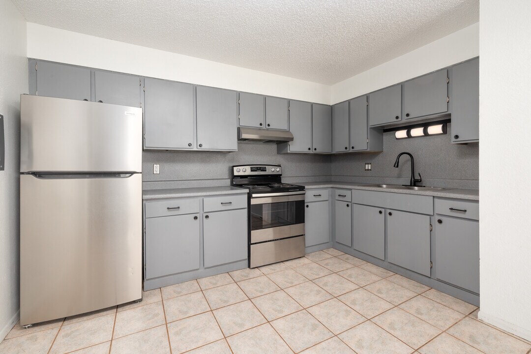 1936 Vinewood Apartments in Pueblo, CO - Building Photo