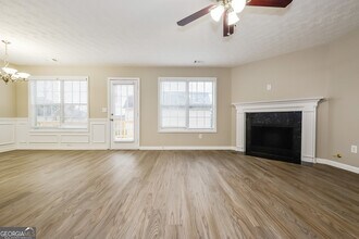 628 Shadow Lake Dr in Lithonia, GA - Building Photo - Building Photo