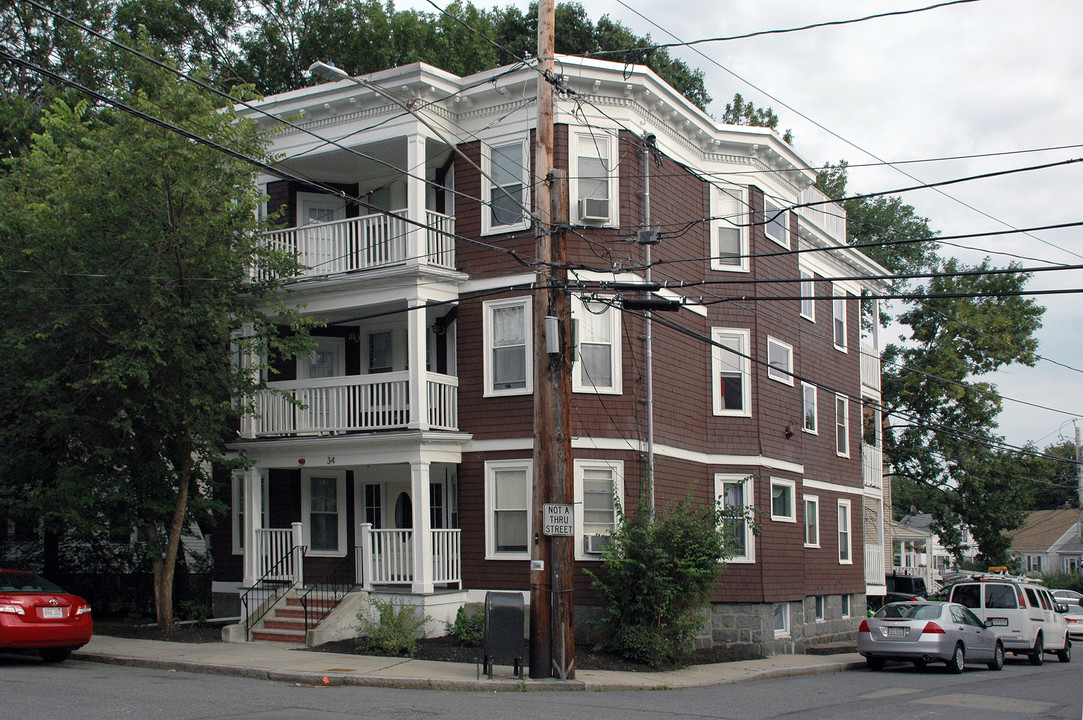 34 Catherine St in Boston, MA - Building Photo