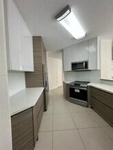 7454 NW 112th Pl in Medley, FL - Building Photo - Building Photo